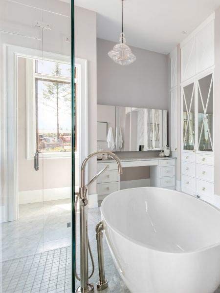 Bathrooms-when-Investing-for-Short-Term-Rental-in-Cairns